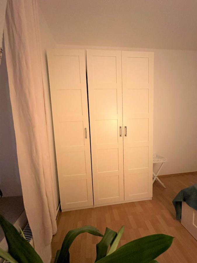 Cosy & Quiet In 17Th District Apartment Vienna Luaran gambar