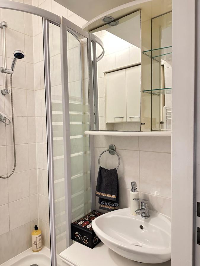 Cosy & Quiet In 17Th District Apartment Vienna Luaran gambar